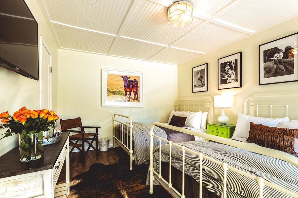 פאסו רובלס Stables Inn מראה חיצוני תמונה